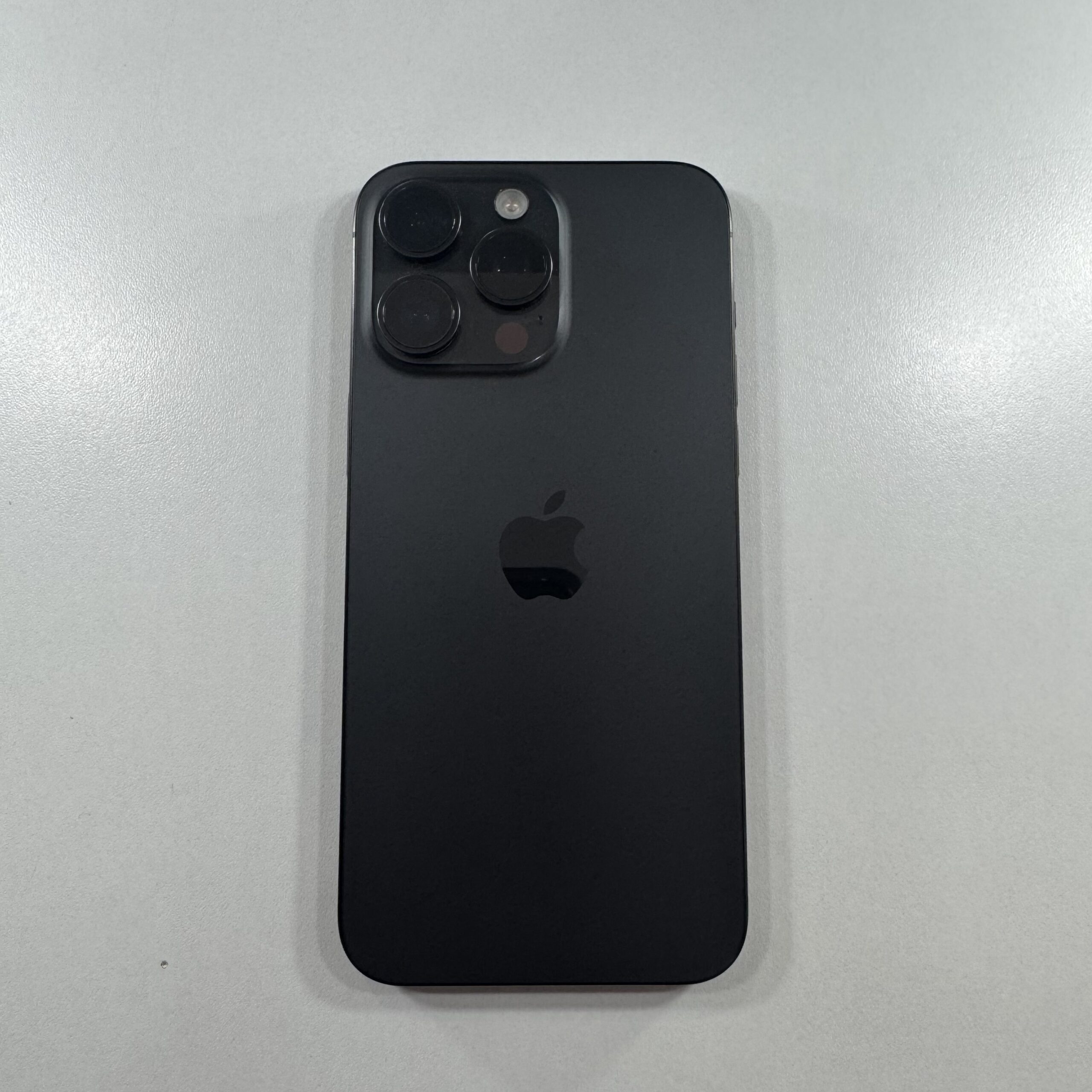 iPhone 15 Pro Max - Imagen 8